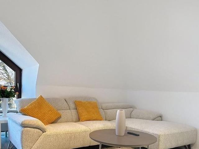 Stylish Living in Sendling – Newly Furnished and Ready for Immediate Occupancy