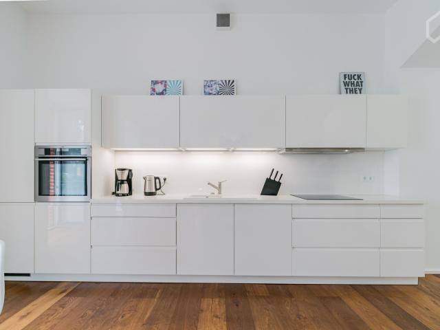 Stylish Loft in Mitte > directly at Spree River with small Beach