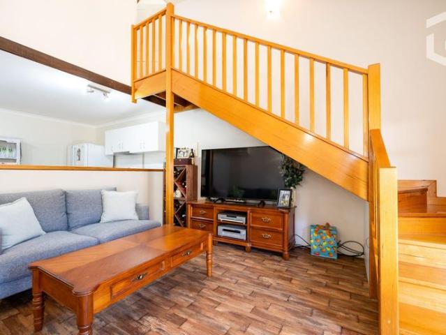 Stylish Loft Living in Central Leeton