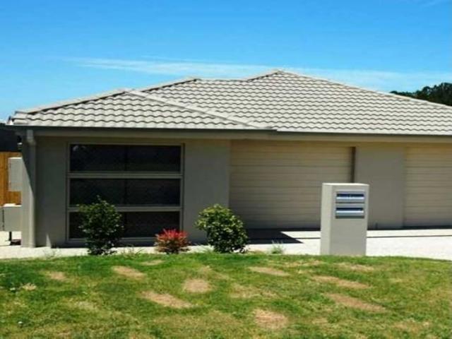 Stylish & Low Maintenance 2 Bedroom Duplex