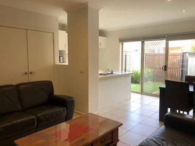 Stylish, Low Maintenance Townhouse in Prime Wollert Location