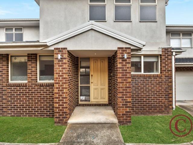 Stylish, Low Maintenance townhouse living in Maribyrnong