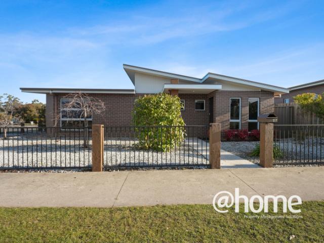 Stylish, Low Maintenance Villa