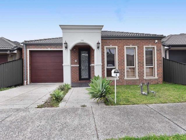 Stylish, Low Maintenance Family Living in a Prime Location