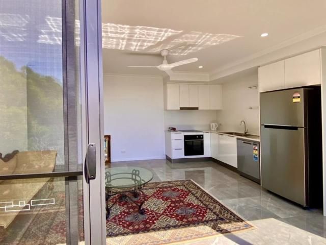 Stylish, low maintenance hideaway with panoramic sea views
