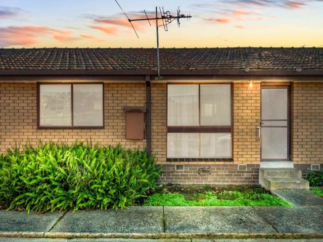 Stylish Low Maintenance Living