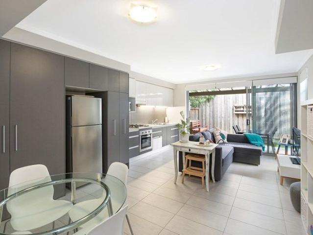 STYLISH, LOW MAINTENANCE LIVING