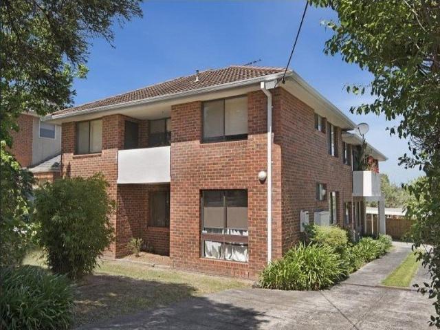 Stylish, Low Maintenance Living Close to Everything