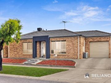 Stylish & Low Maintenance Living at 2/2 Vanderbilt Avenue, Truganina VIC 3029