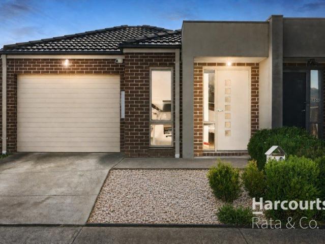 Stylish, Low Maintenance Living in a Thriving Epping Locale