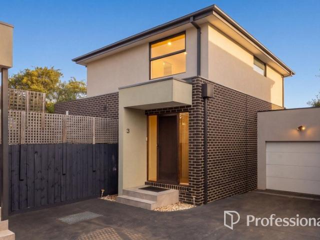 Stylish Low Maintenance Living in a Boutique Nunawading Setting