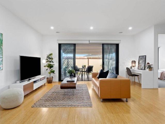 Stylish Low Maintenance Living In A Prime Clayton South Location