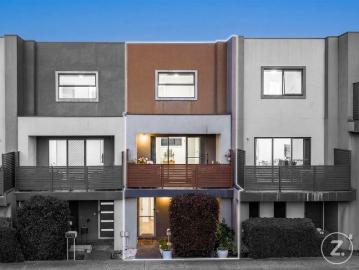 Wollert, Whittlesea Area, Victoria - Parking