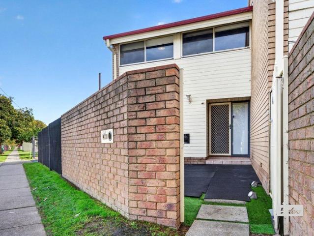 Stylish, Low Maintenance Living in a Prime Lavington Location