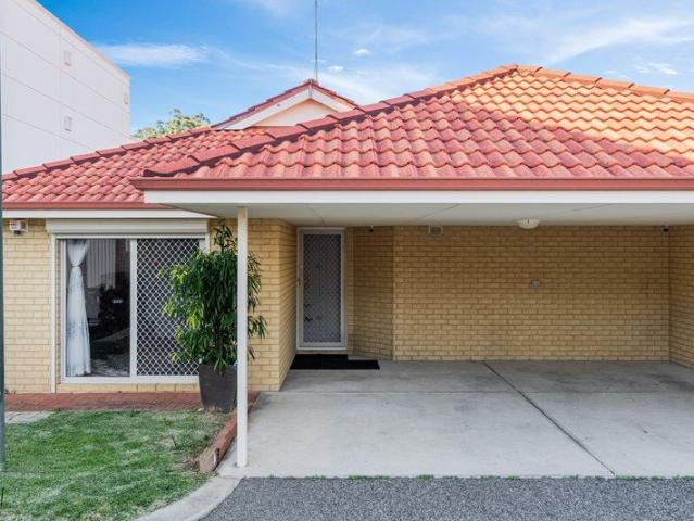Stylish, Low Maintenance Living in a Prime Location!