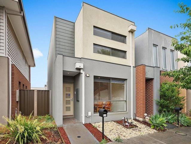 Stylish & Low Maintenance Living in a Prime Location