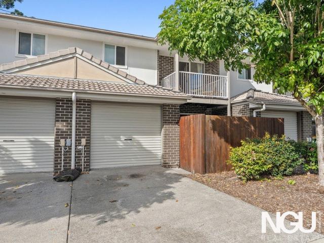 Stylish Low Maintenance Living in a Prime Loganlea Location