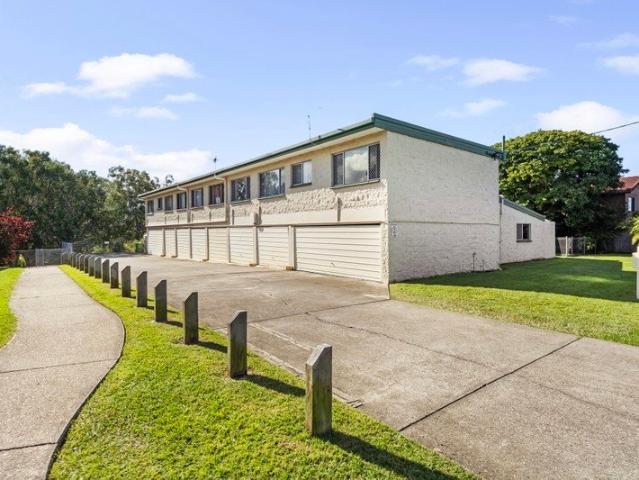Stylish, Low Maintenance Living in a Prime Strathpine Location