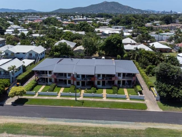 Stylish, Low Maintenance Living in One of Townsville's Most Convenient Locations