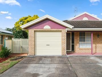 Cockle Creek, Newcastle - Garden, Terrace