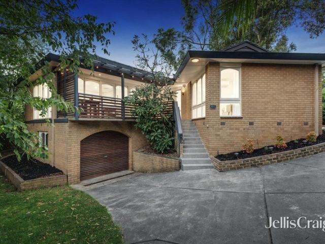 Stylish low maintenance living in leafy location