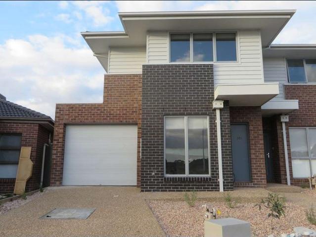 Stylish, Low Maintenance Living in Mill Park Lakes Estate