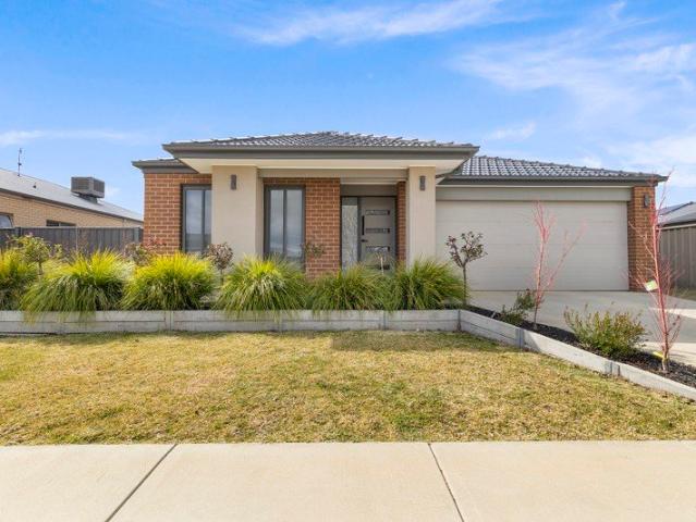 Stylish, Low Maintenance Living in Murray Gardens Estate