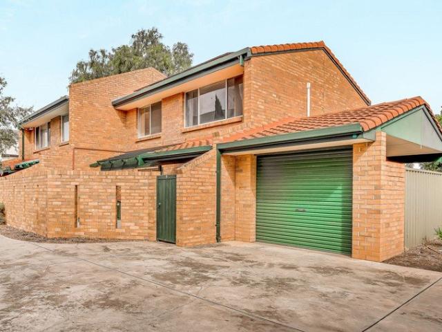 Stylish, Low Maintenance Living in Sought After Collinswood