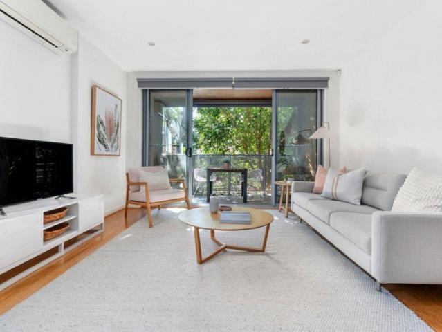 Stylish Low Maintenance Living in Prime Inner East Location