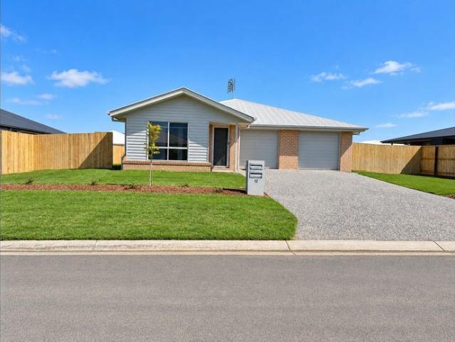 Stylish, Low Maintenance Living in Rosenthal Heights