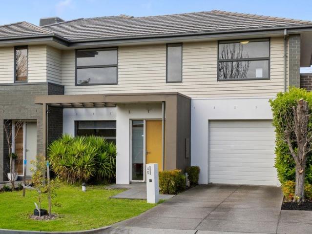 Stylish, Low Maintenance Living in the Heart of Mulgrave