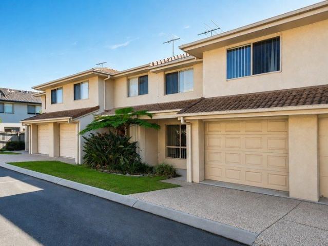Stylish, Low Maintenance Living in the Heart of Carina