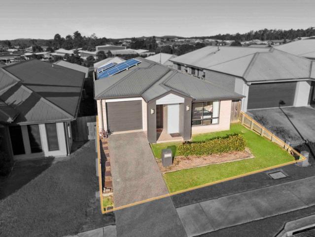 Stylish, Low Maintenance Living in the Heart of Deebing Heights