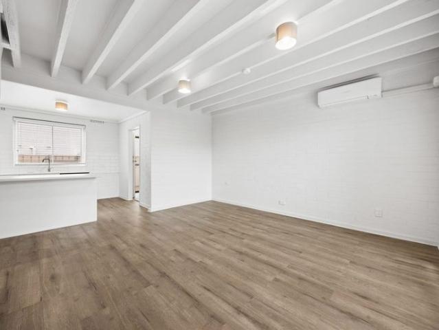 Stylish & Low Maintenance Living in the Heart of Glenside