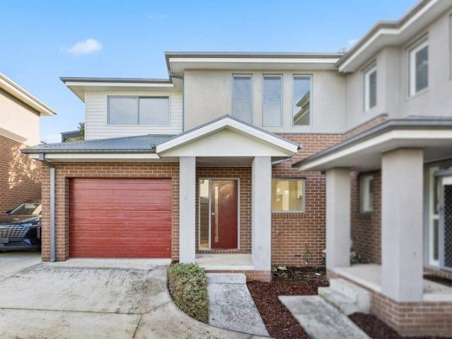 Stylish Low Maintenance Living in the Heart of Lilydale