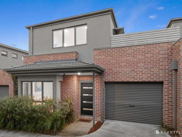 Stylish Low Maintenance Living in the Heart of Ringwood