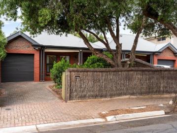 Frewville, Adelaide, South Australia - Equipped kitchen
