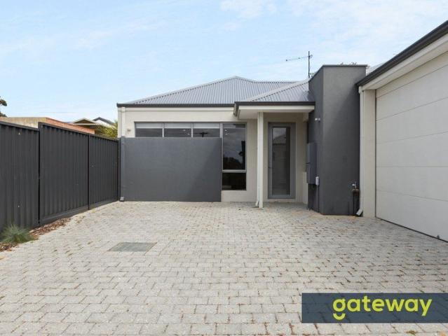 Stylish, Low maintenance living Prime Padbury Location