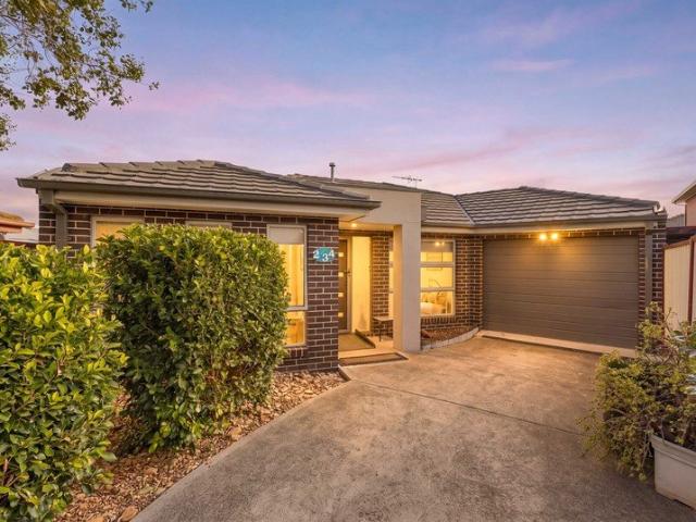 Stylish, Low Maintenance Living with No Owners Corporation