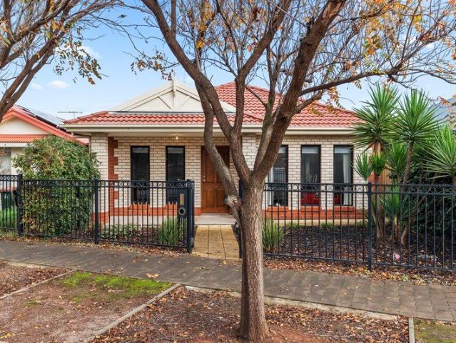 Stylish, Low Maintenance Living with Space for the Whole Family