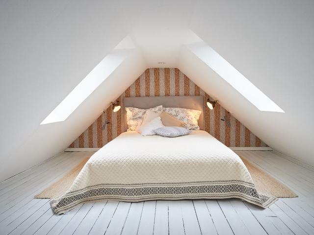 Stylish! Lovingly furnished top floor maisonette apartment in the heart of Essen, Essen Amsterdam Apartments for Rent
