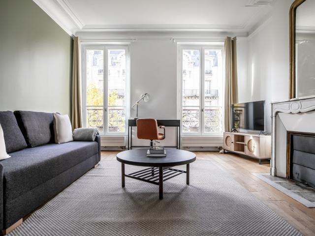 Stylish Paris Apartment with Stunning City Views