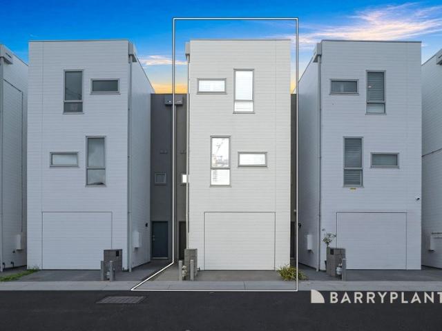 Stylish Parkside Living with Everything Within Reach!