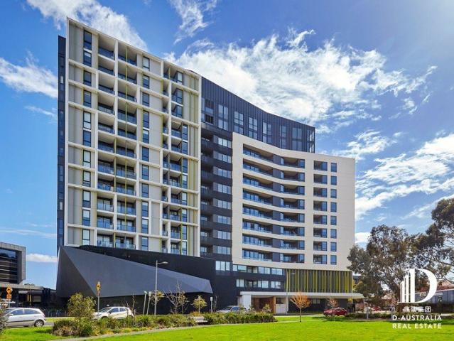 Stylish Parkside Living with Resort Style Amenities
