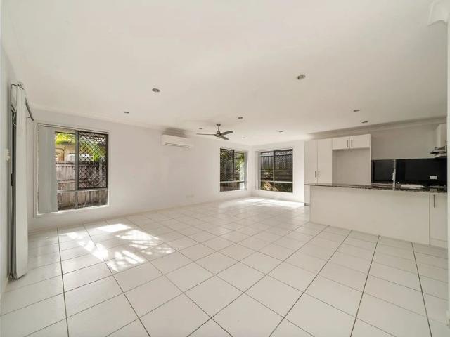 Stylish Parkside Living with Space, Comfort & Convenience