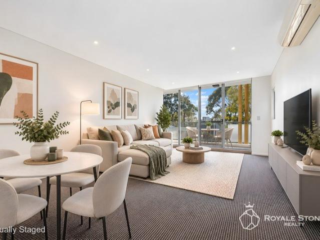 Stylish Parkside Living in the Heart of Epping