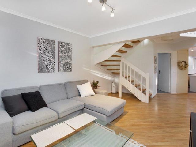 Stylish parkside townhouse