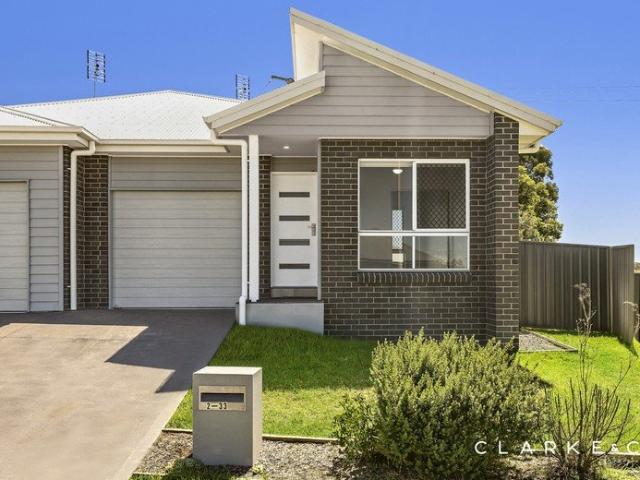 STYLISH, PRACTICAL AND PERFECTLY POSITIONED!