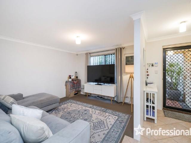 Stylish & Private 3 Bedroom Rear Villa in Nollamara