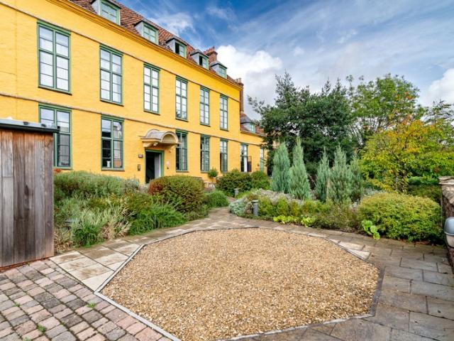 Stylish Private Studio in Central Bristol